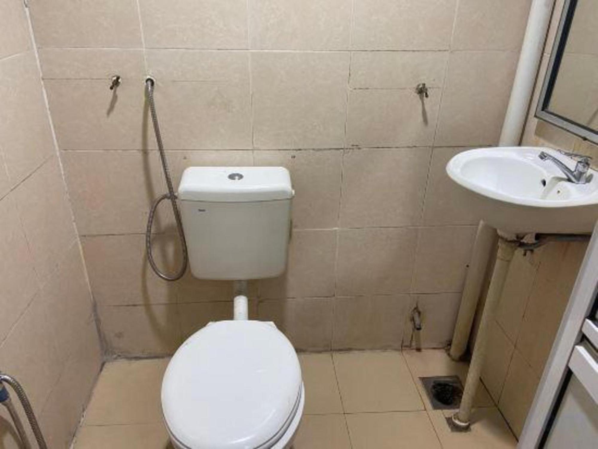 Oyo 91065 Hotel De Anjung Muadzam Shah Zewnętrze zdjęcie