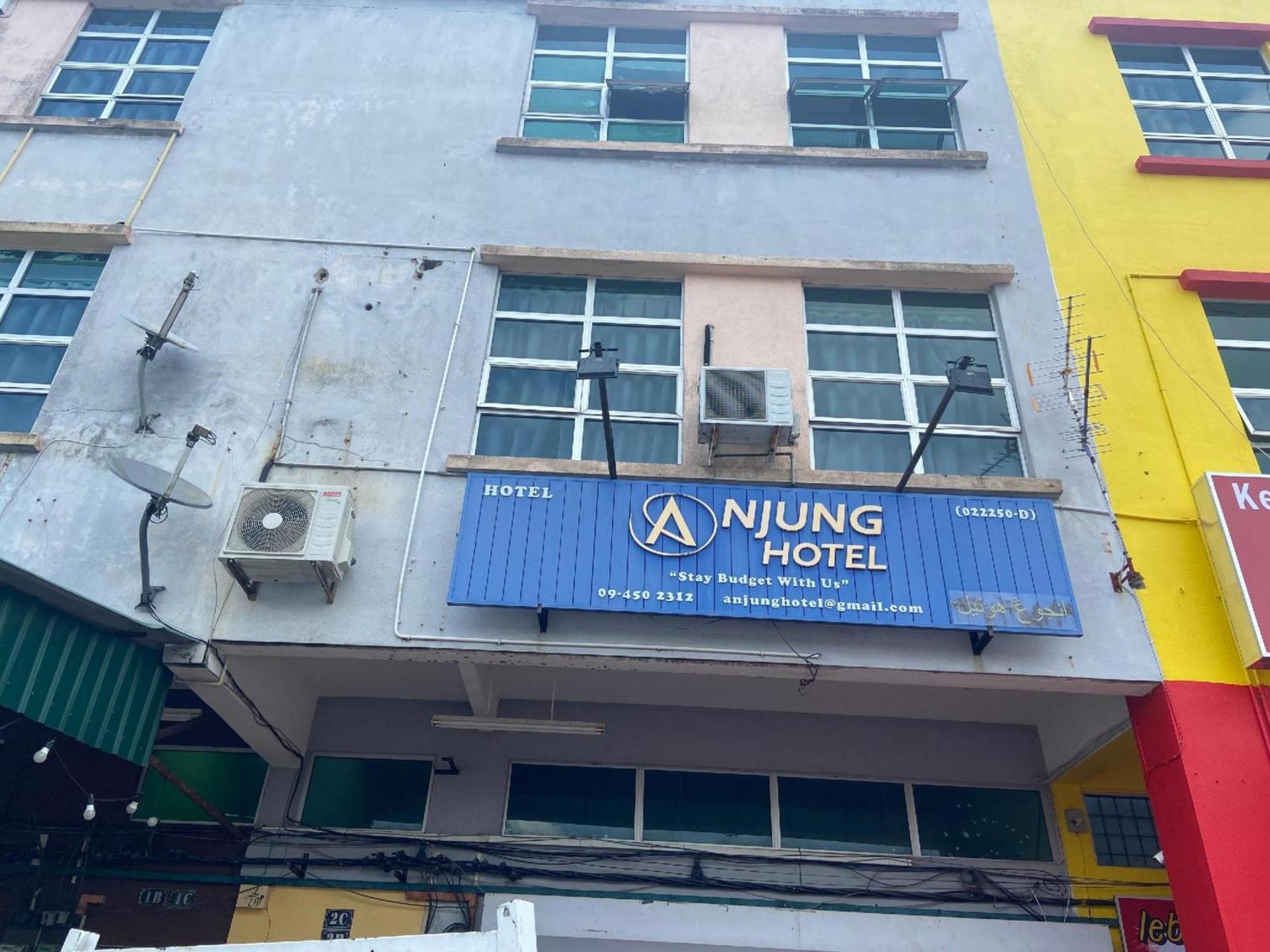Oyo 91065 Hotel De Anjung Muadzam Shah Zewnętrze zdjęcie