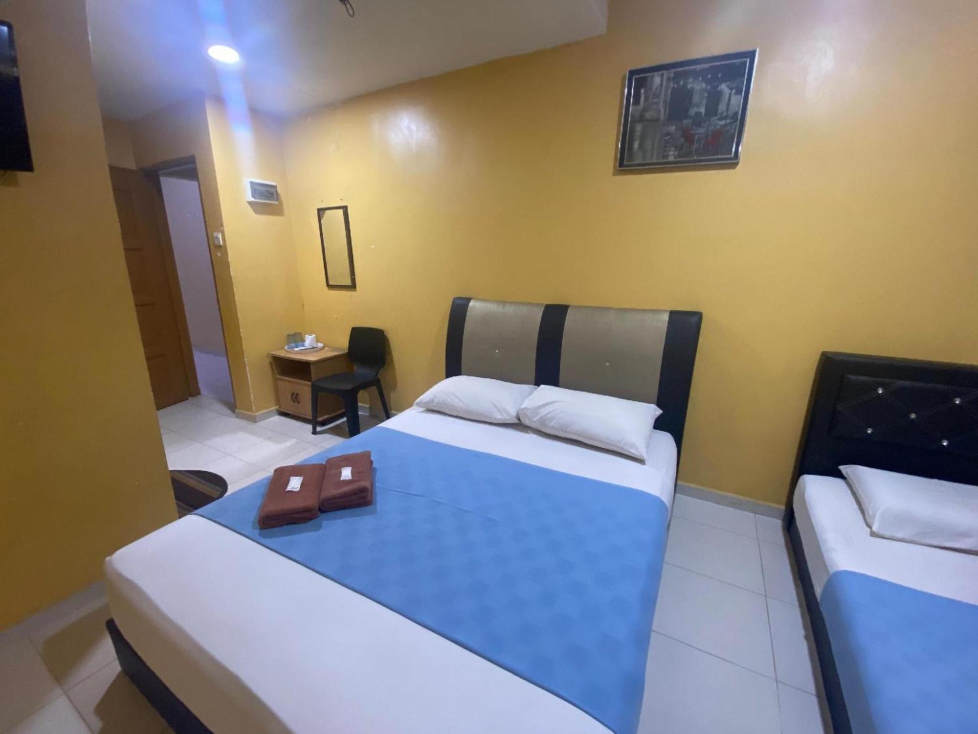 Oyo 91065 Hotel De Anjung Muadzam Shah Zewnętrze zdjęcie